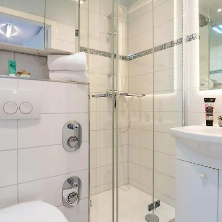 Ferienpark-heiligenhafen-haus-c-wohnung-12-08 *